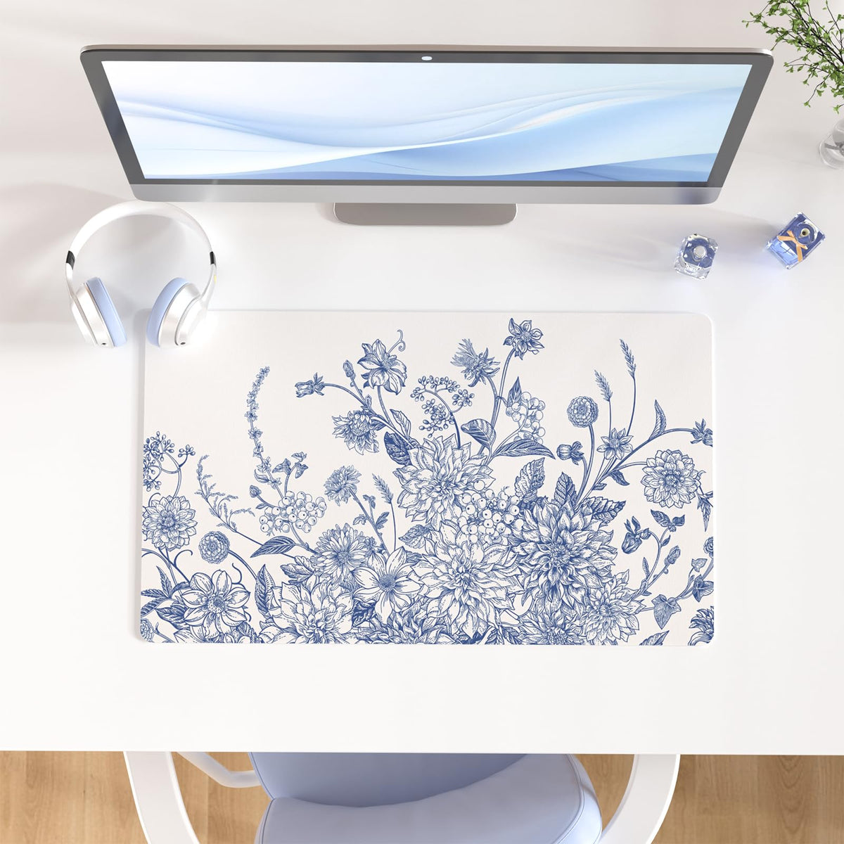 Faux Leather Large Mouse Pad, Office Desk Mat, 31.5"x15.7", Pink Floral | Desk Décor Accessories, Extended Size, Waterproof & Easy to Clean, Smooth Surface, Non Slip Desk Organization