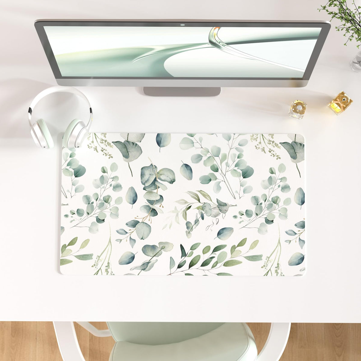 Faux Leather Large Mouse Pad, Office Desk Mat, 31.5"x15.7", Pink Floral | Desk Décor Accessories, Extended Size, Waterproof & Easy to Clean, Smooth Surface, Non Slip Desk Organization