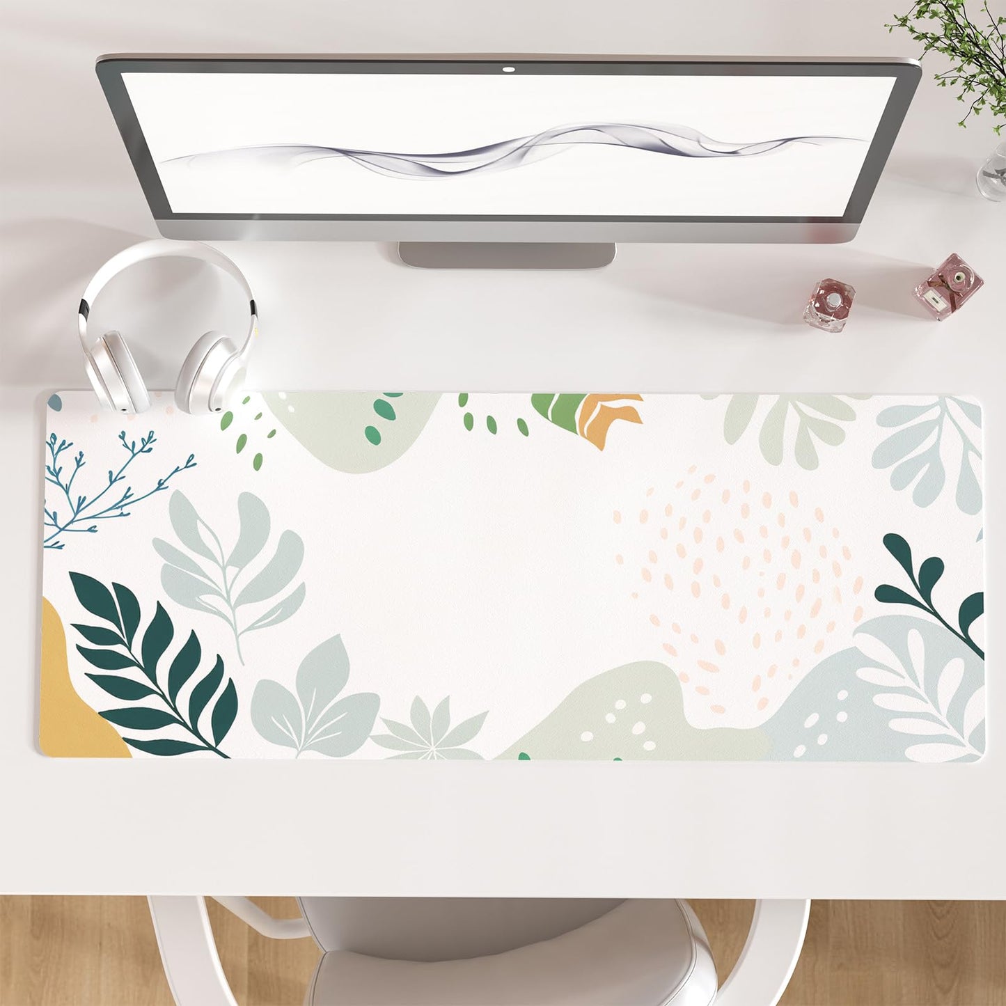 Faux Leather Large Mouse Pad, Office Desk Mat, 31.5"x15.7", Pink Floral | Desk Décor Accessories, Extended Size, Waterproof & Easy to Clean, Smooth Surface, Non Slip Desk Organization