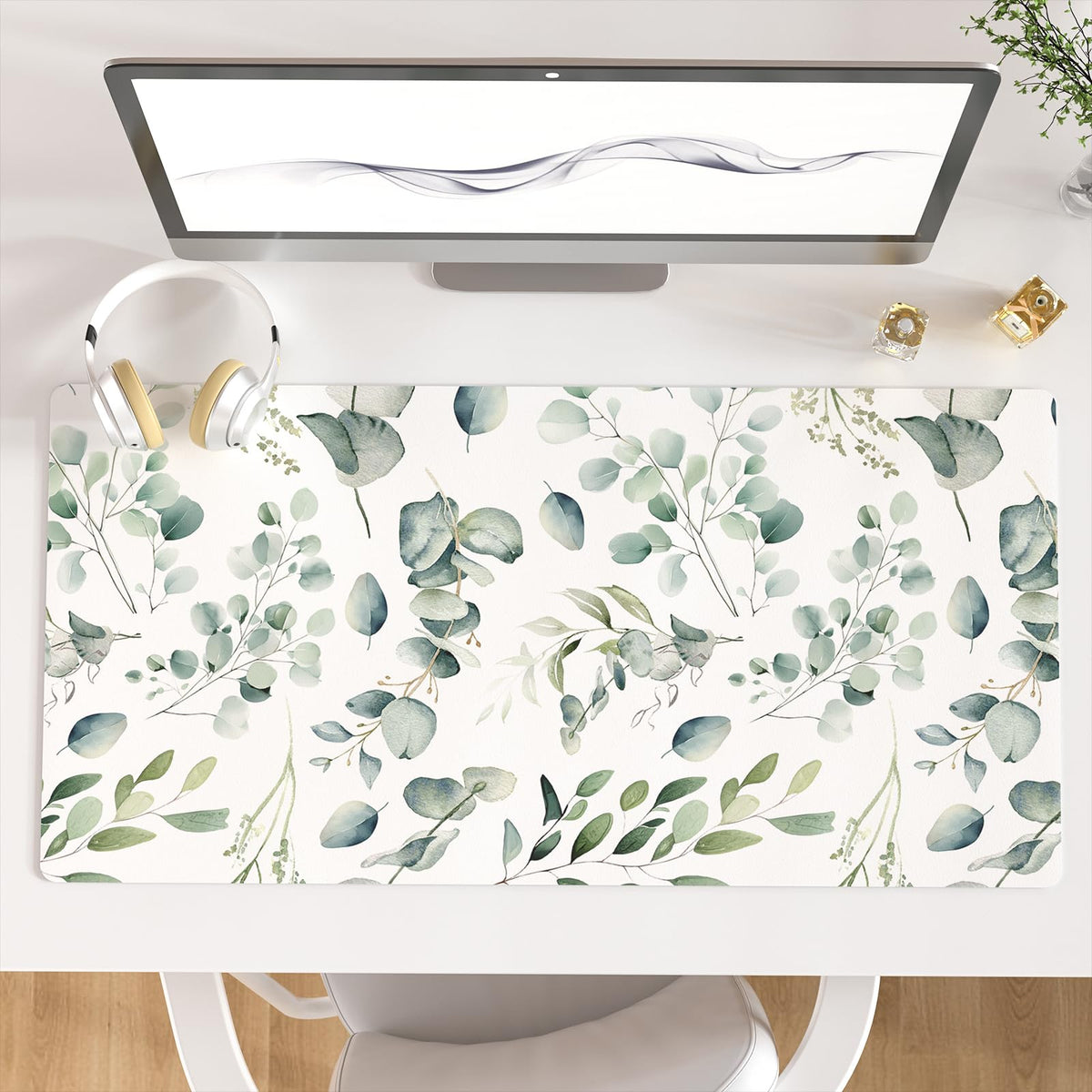 Faux Leather Large Mouse Pad, Office Desk Mat, 31.5"x15.7", Pink Floral | Desk Décor Accessories, Extended Size, Waterproof & Easy to Clean, Smooth Surface, Non Slip Desk Organization